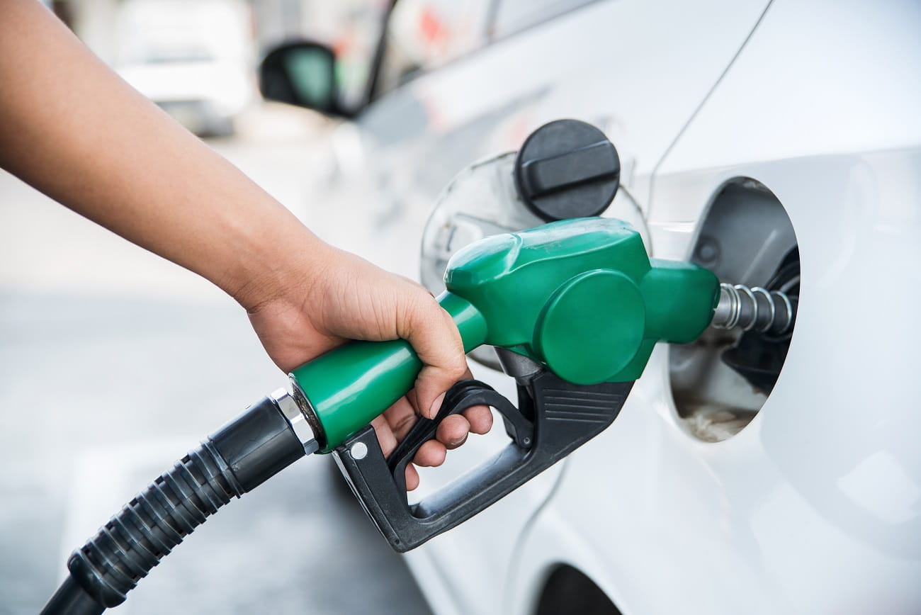 Bestuurder tankt de verkeerde brandstof: benzine in plaats van diesel.