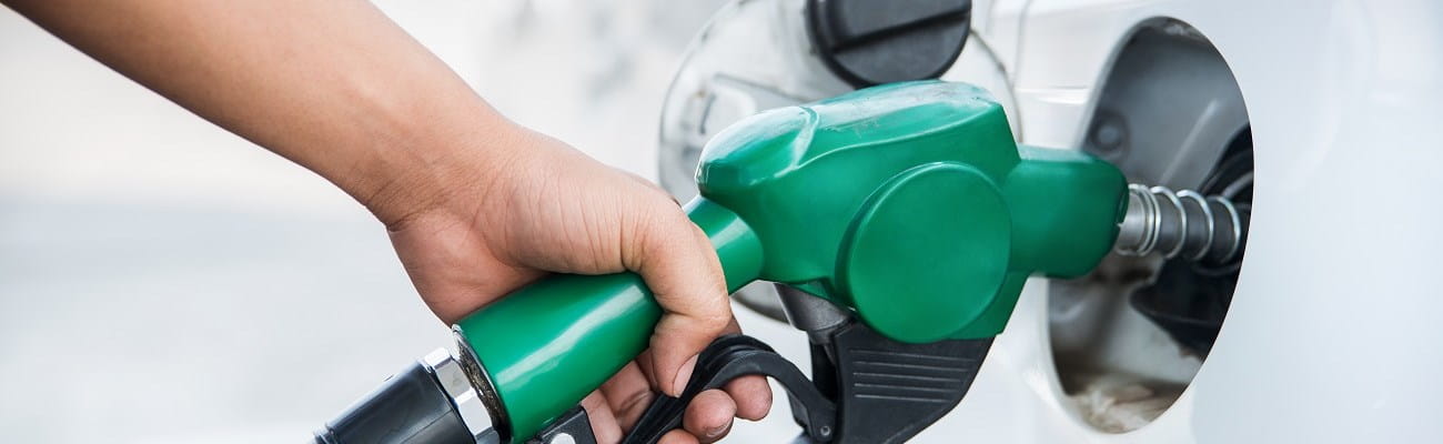 Le conducteur se trompe de carburant : essence au lieu de diesel.
